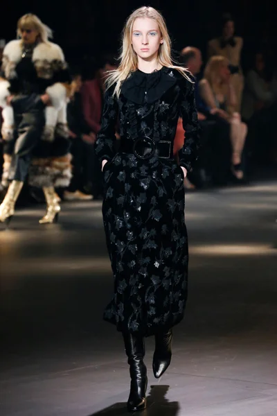 Look 58